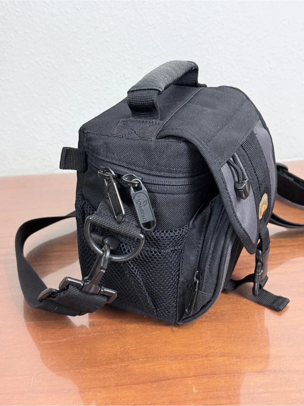 Lowepro EX 120 Black & Gray Compact Camera Bag with Shoulder Strap